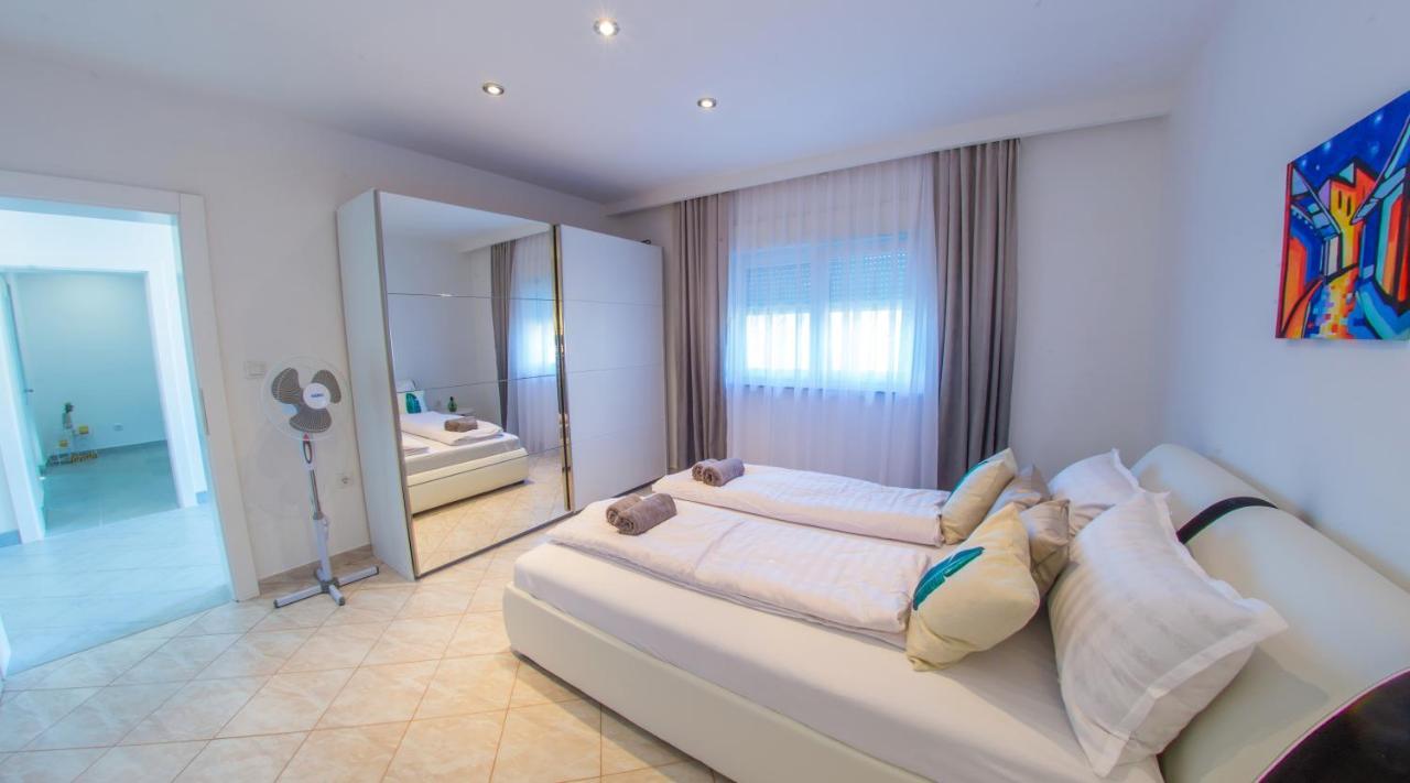 Villa Carpe Diem - With Private Pool Mostar Extérieur photo