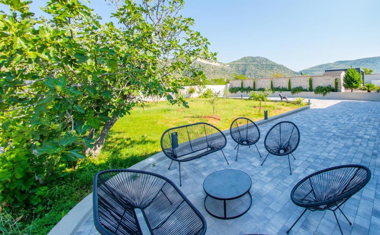 Villa Carpe Diem - With Private Pool Mostar Extérieur photo