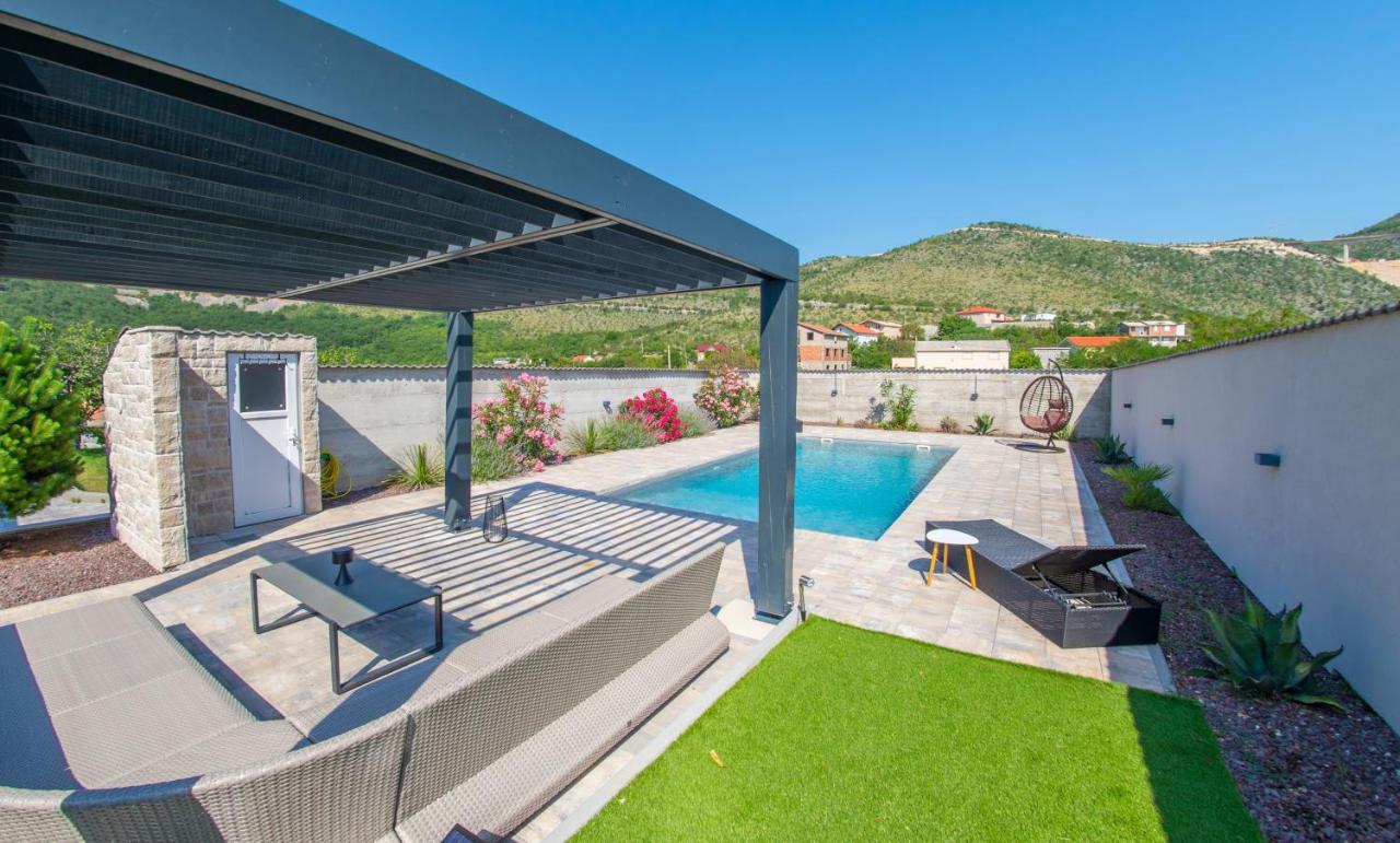 Villa Carpe Diem - With Private Pool Mostar Extérieur photo