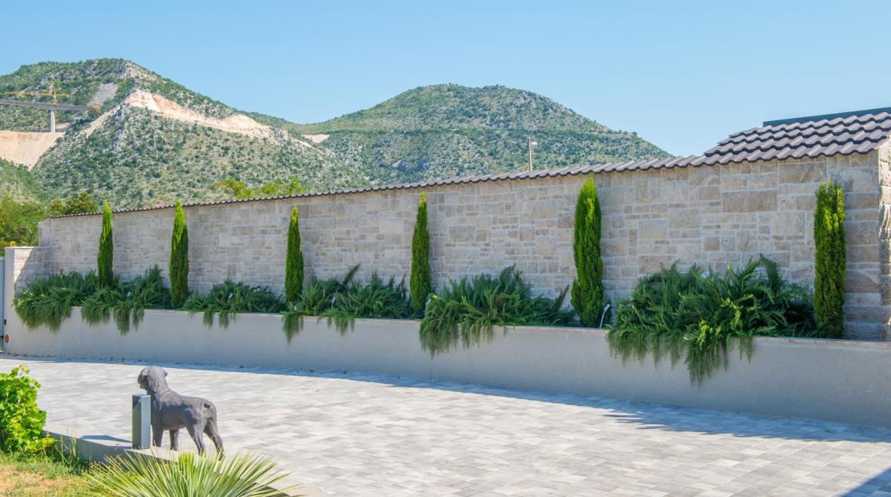 Villa Carpe Diem - With Private Pool Mostar Extérieur photo
